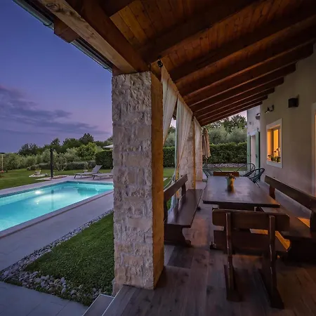 Stella Polaris For 8 Persons In Istria With Private Pool, Sea View, Large Garden & Kids Playground Villa Stuti